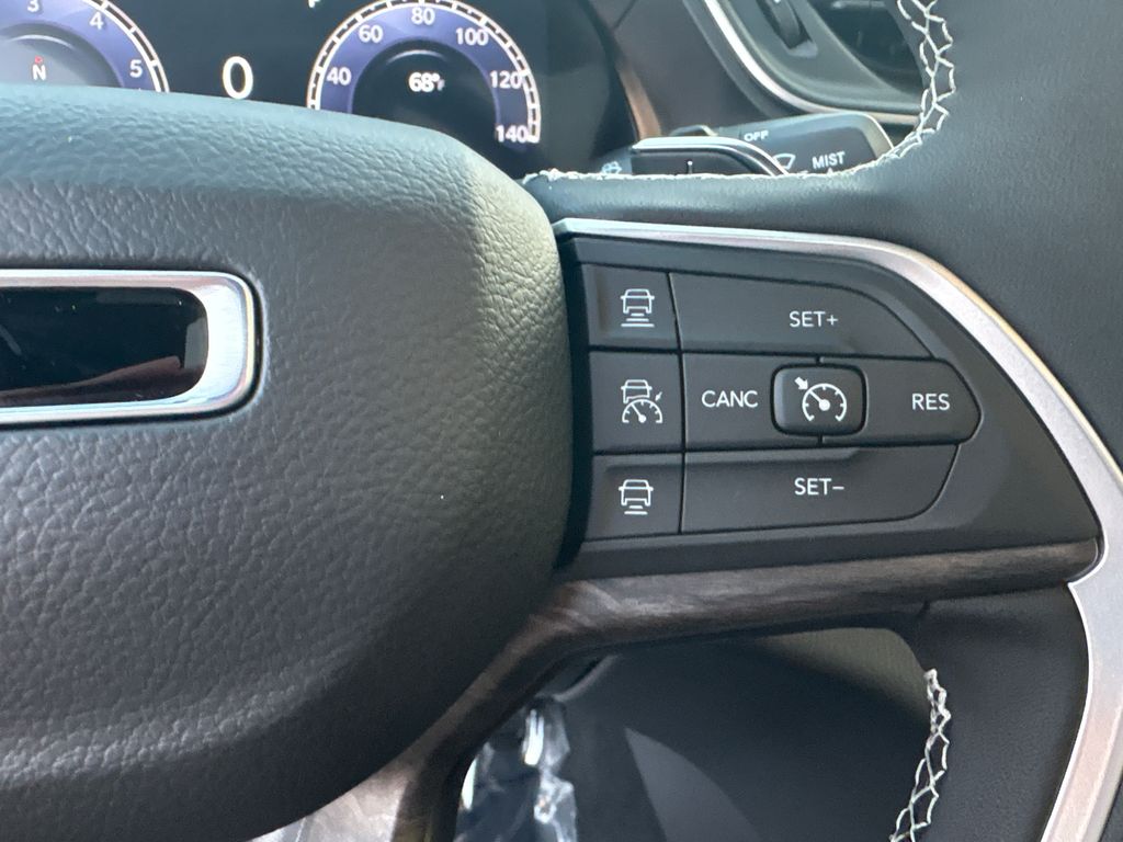 2025 Jeep Grand Cherokee Limited photo 20