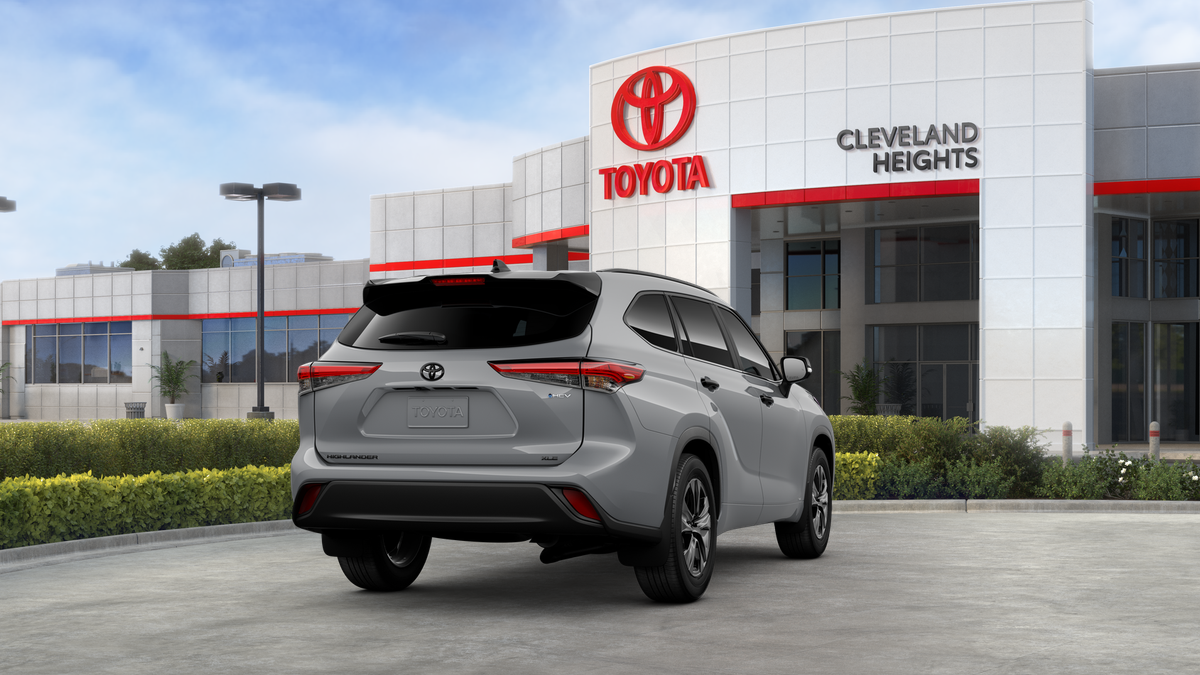 2025 Toyota Highlander Hybrid XLE photo 3