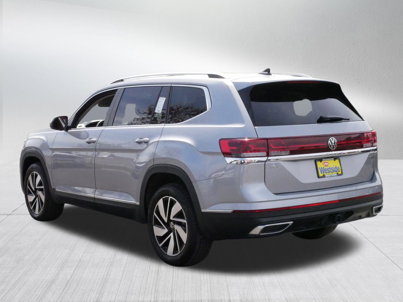 2024 Volkswagen Atlas SE photo 5
