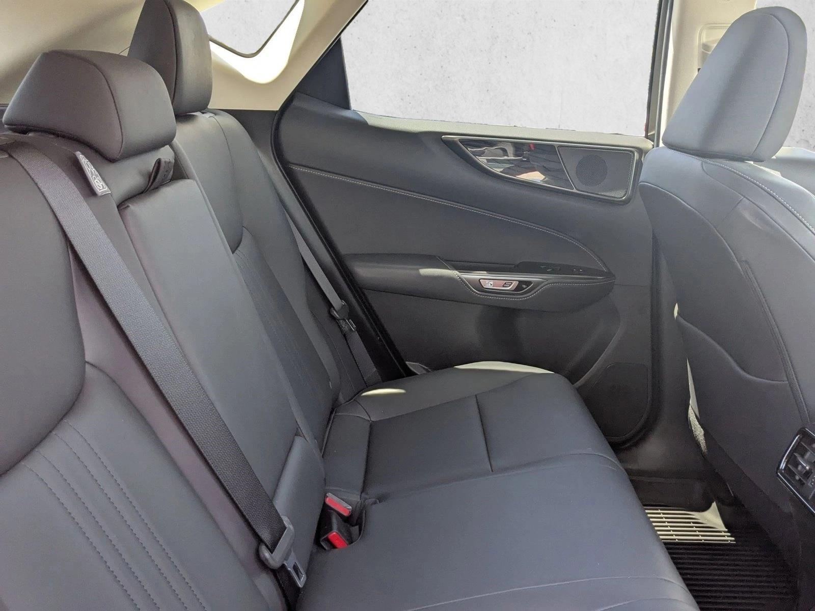 2022 Lexus NX 350h Premium photo 19