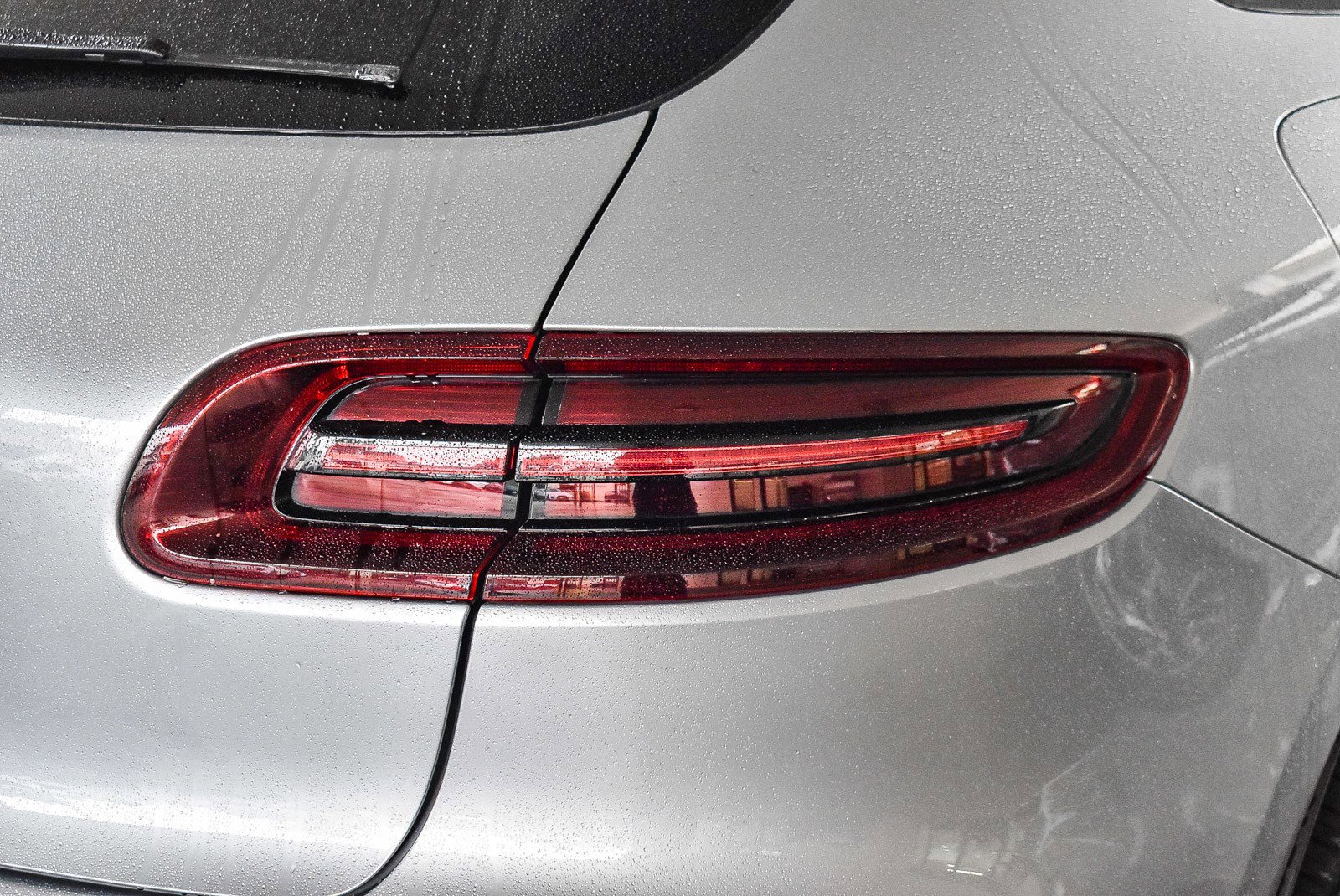 2017 Porsche Macan GTS photo 3