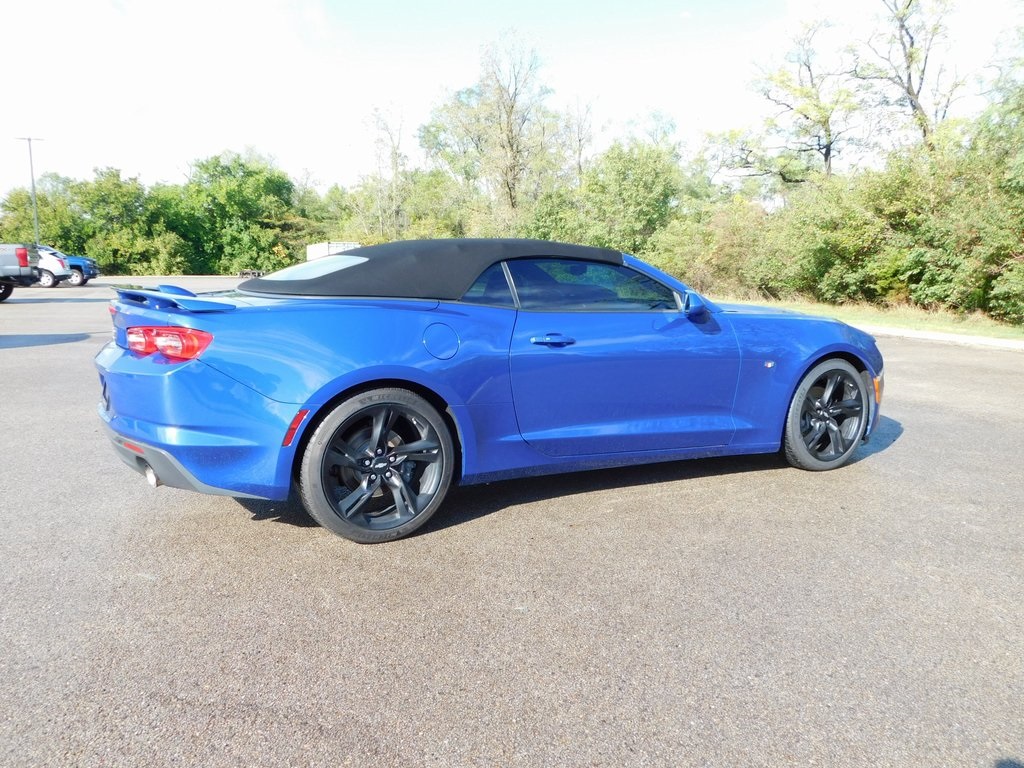 2019 Chevrolet Camaro 1LT photo 3