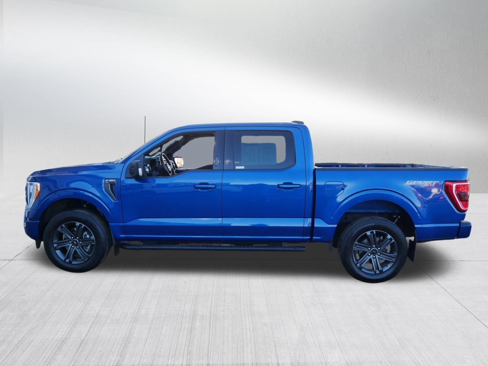 2023 Ford F-150 XLT photo 4