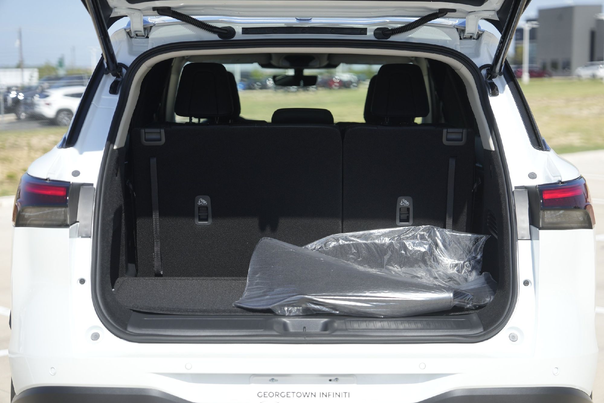 2026 Infiniti QX60 Luxe photo 21