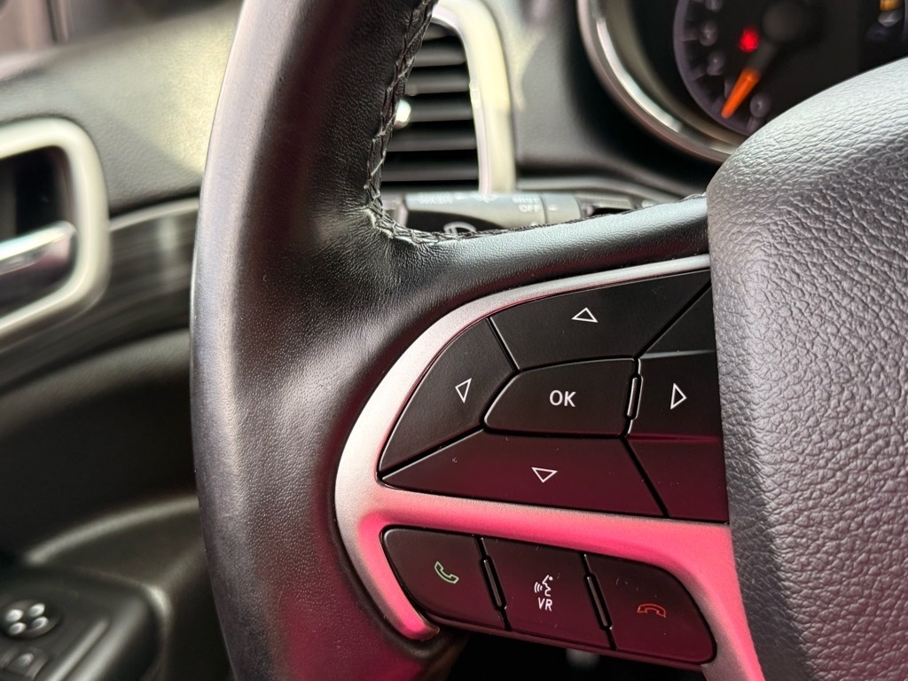 2020 Jeep Grand Cherokee Altitude photo 15