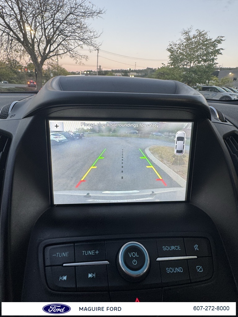2019 Ford Escape SEL photo 15