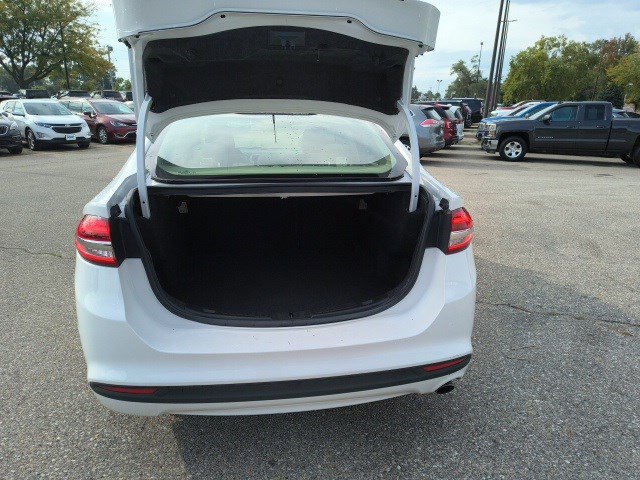 2018 Ford Fusion SE photo 14