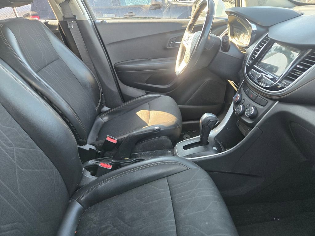 2019 Chevrolet Trax LT photo 4