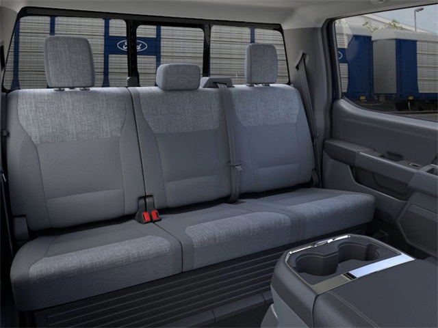 2025 Ford F-350 photo 8