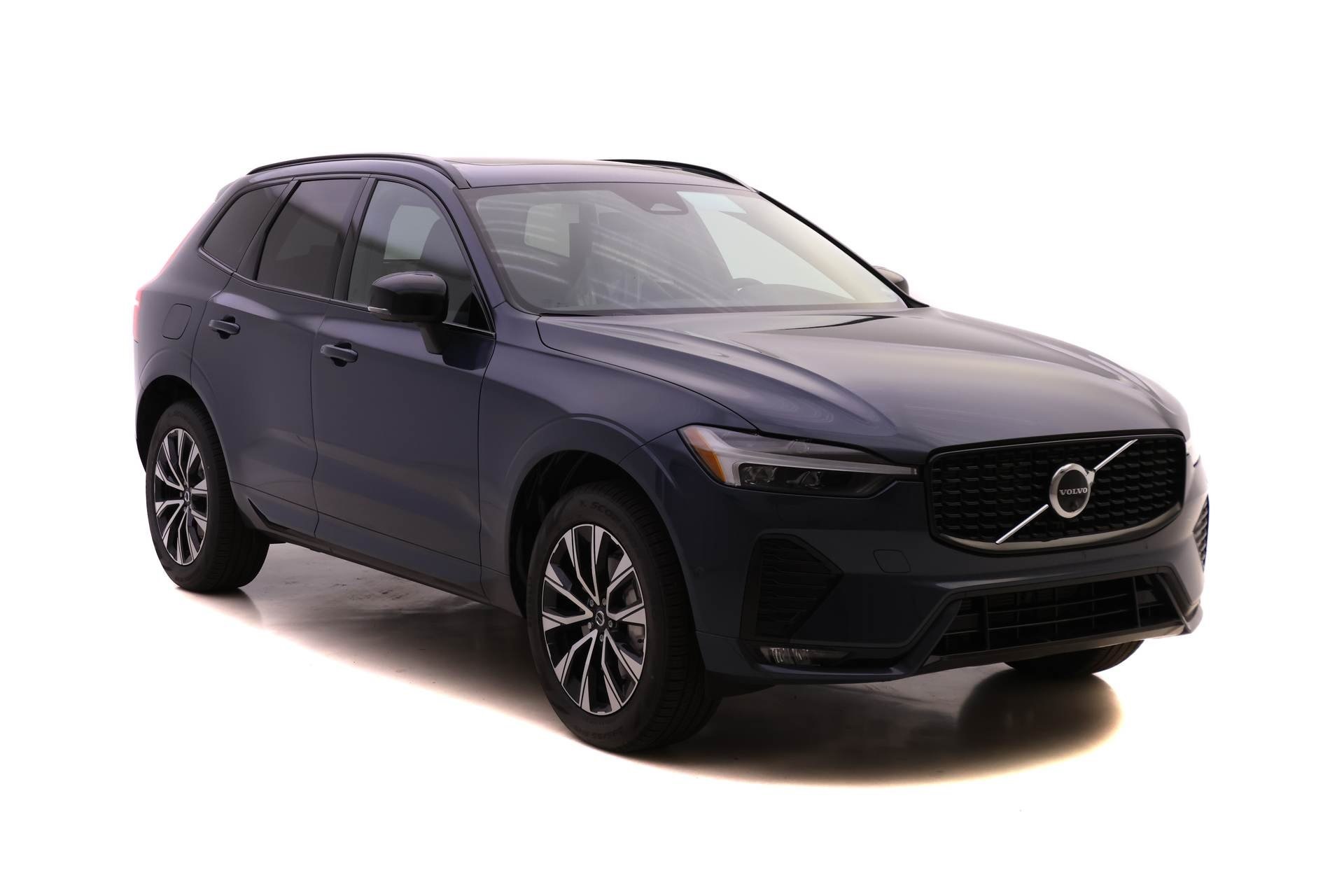2025 Volvo XC60 B5 Plus photo 2
