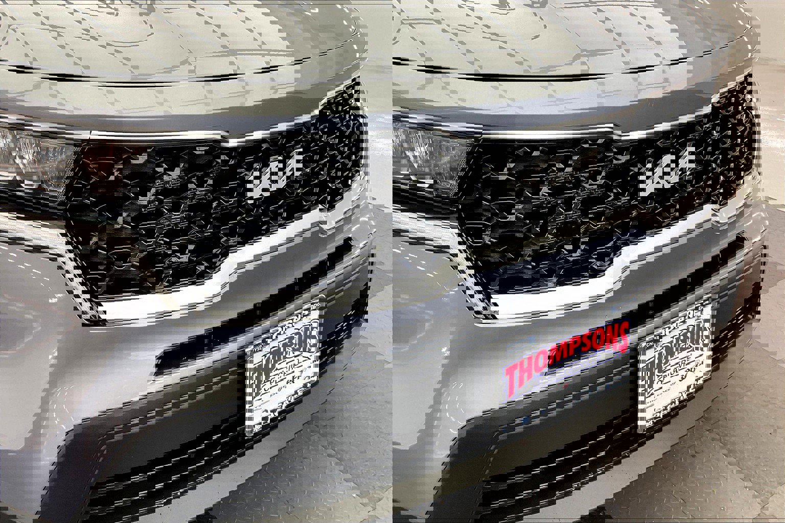 2022 Kia Sorento LX photo 28