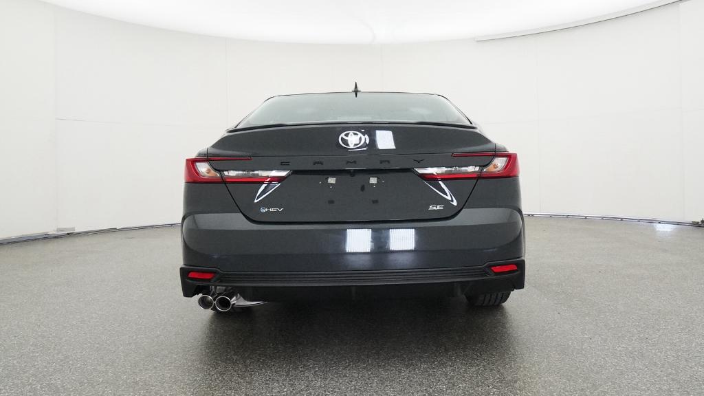 2025 Toyota Camry SE photo 17
