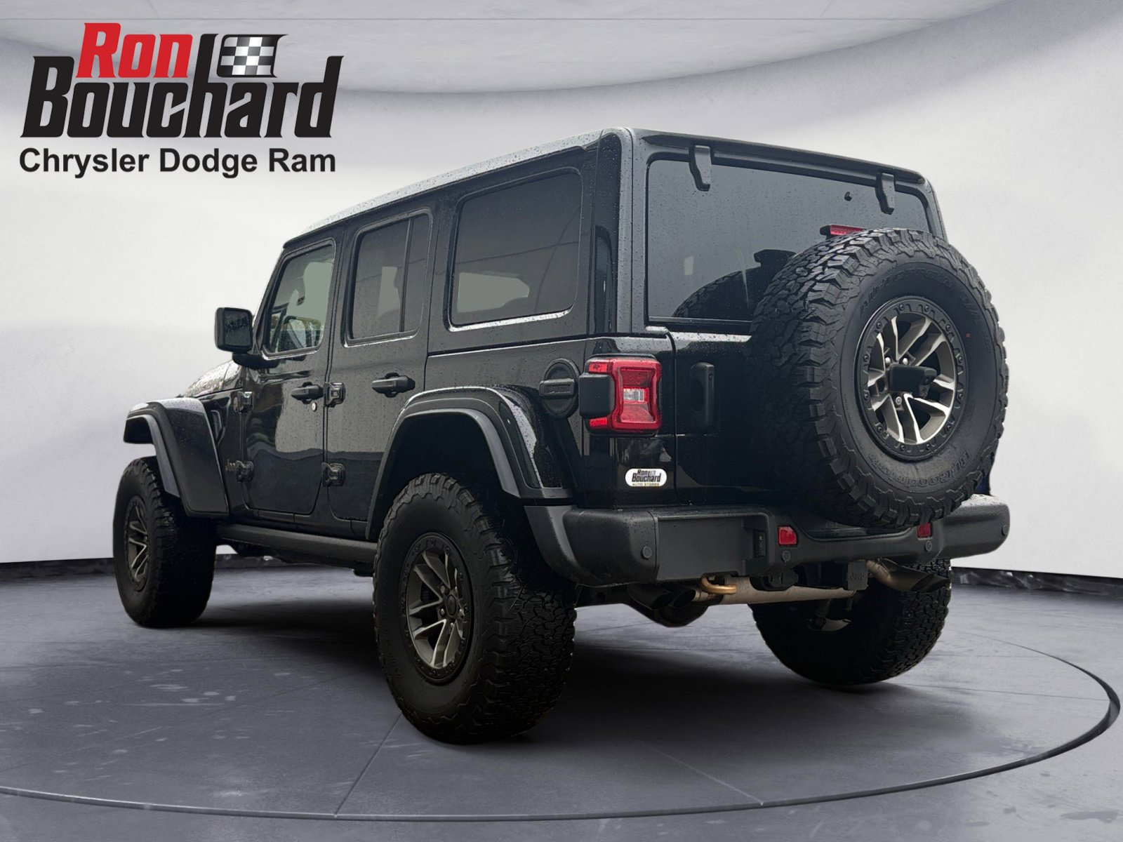 2024 Jeep Wrangler Rubicon 392 photo 2