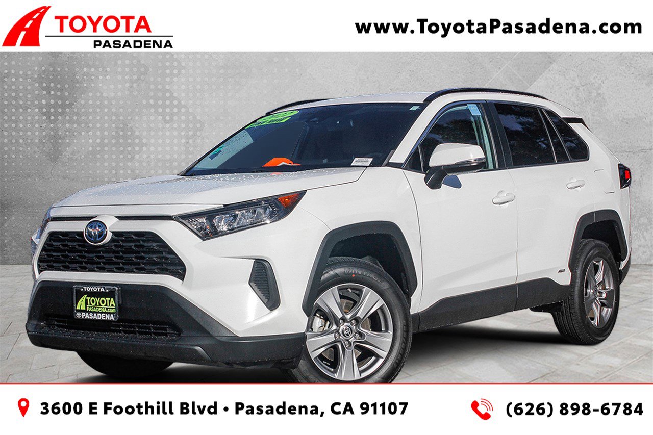 2022 Toyota RAV4 LE