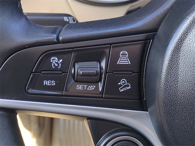 2019 Alfa Romeo Stelvio Ti photo 24