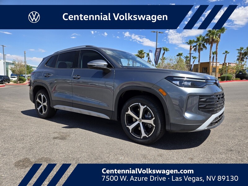 2025 Volkswagen Tiguan SE's photo