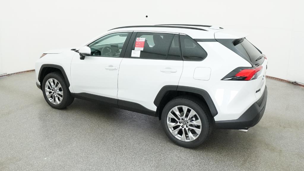 2025 Toyota RAV4 XLE Premium photo 12