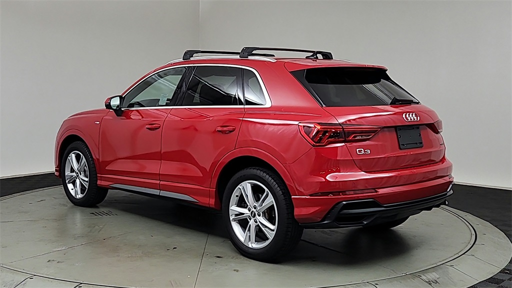 2022 Audi Q3 S line Premium Plus photo 5