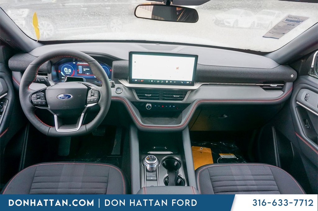 2025 Ford Explorer ST-Line photo 4