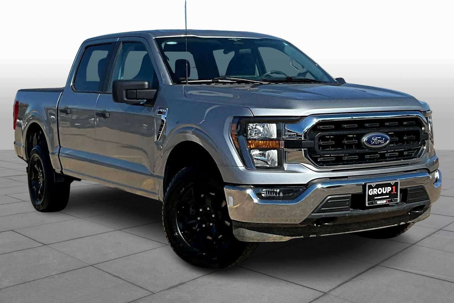 2023 Ford F-150 XLT photo 2
