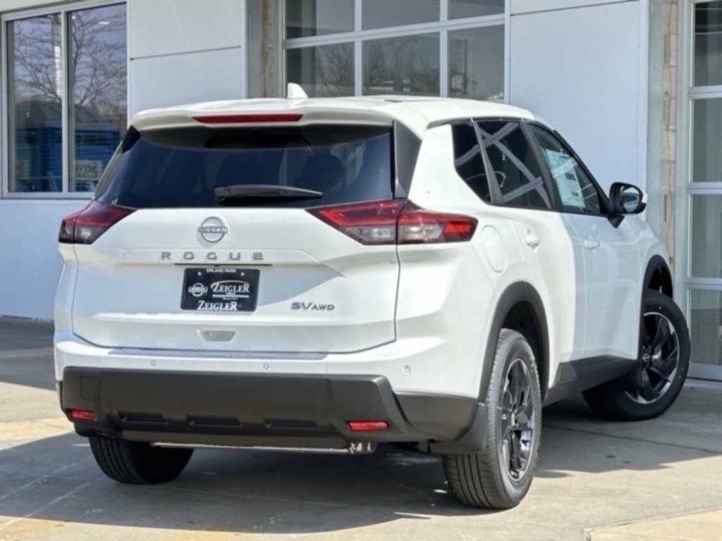 2026 Nissan Rogue SV photo 7