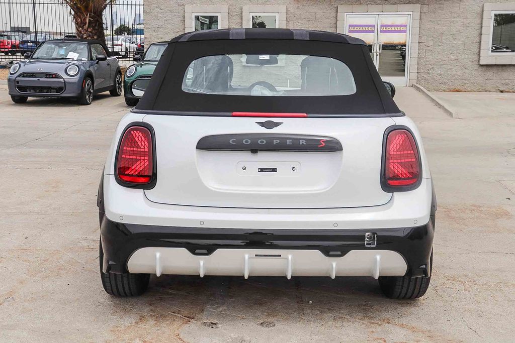 2026 Mini Cooper Convertible Iconic photo 3