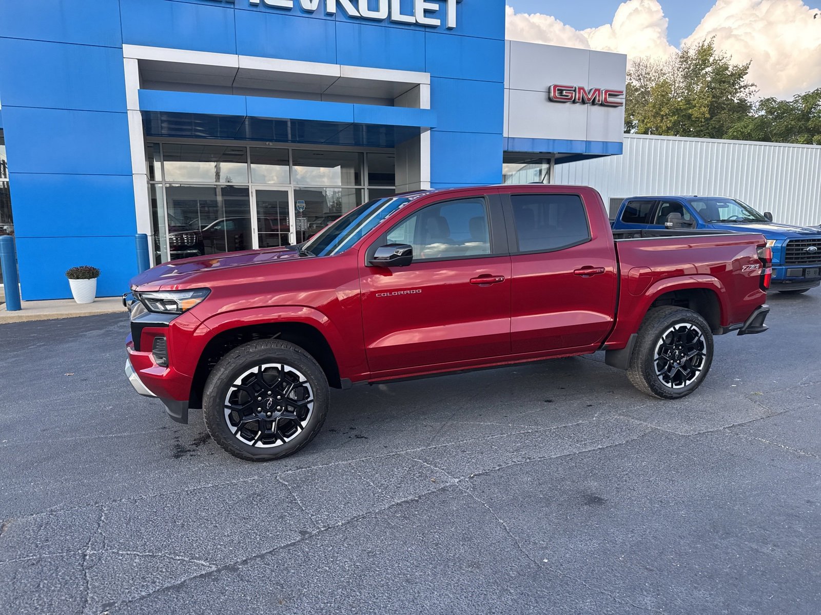 2026 Chevrolet Colorado Z71 photo 3