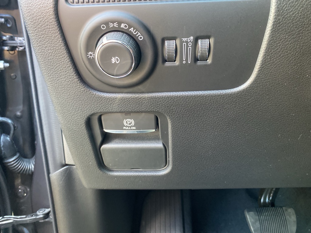 2025 Jeep Wagoneer L Series III photo 17