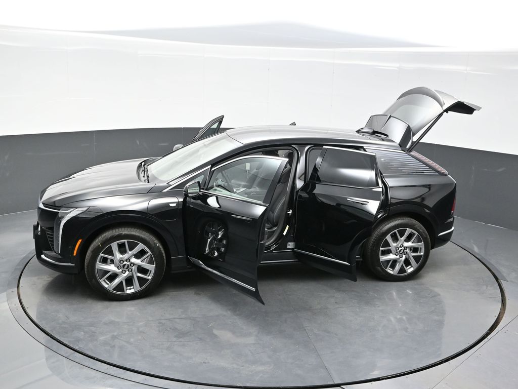 2025 Cadillac Optiq Luxury photo 35