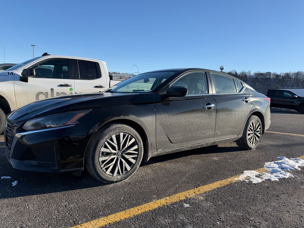 2023 Nissan Altima SV