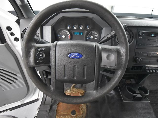 2015 Ford F-350 photo 17