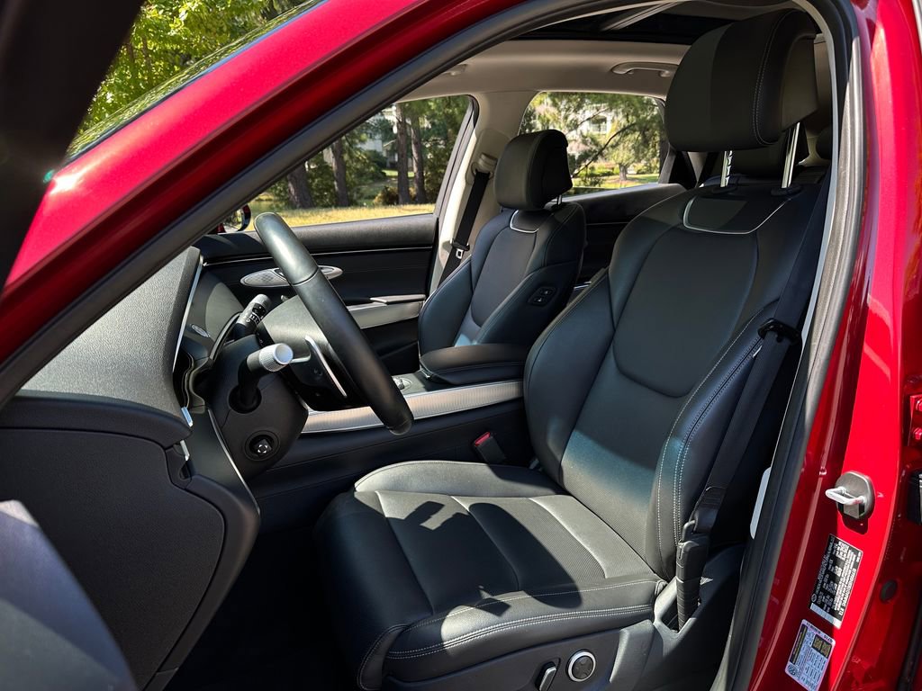 2024 Genesis GV70 2.5T photo 14