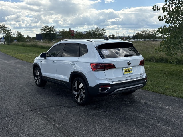2024 Volkswagen Taos SEL photo 8