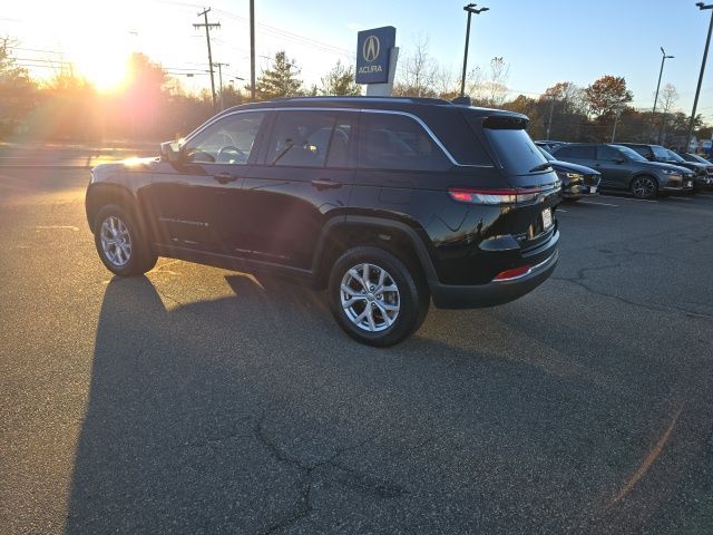 2022 Jeep Grand Cherokee Limited photo 3