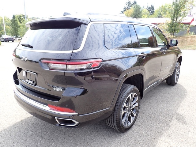 2023 Jeep Grand Cherokee Overland photo 5