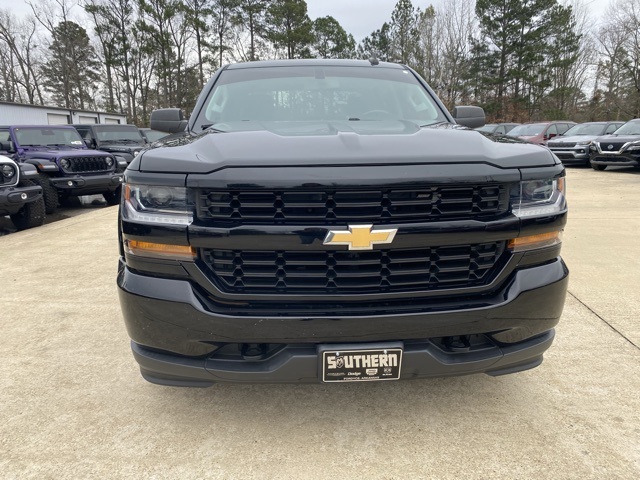 Used 2018 Chevrolet Silverado 1500 Custom with VIN 3GCUKPEC2JG499131 for sale in Little Rock