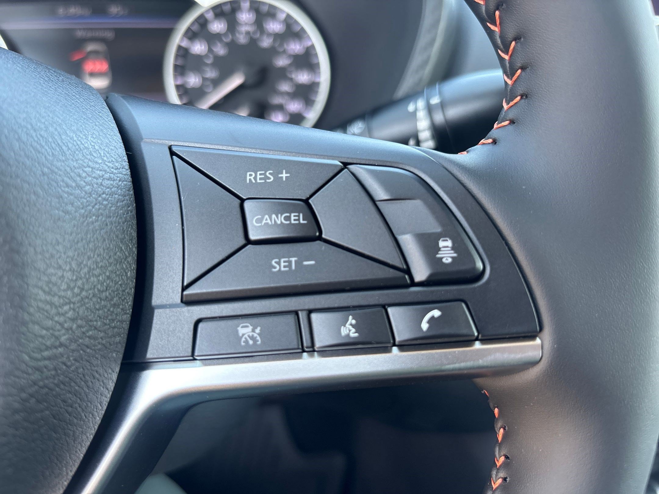 2025 Nissan Sentra SR photo 25
