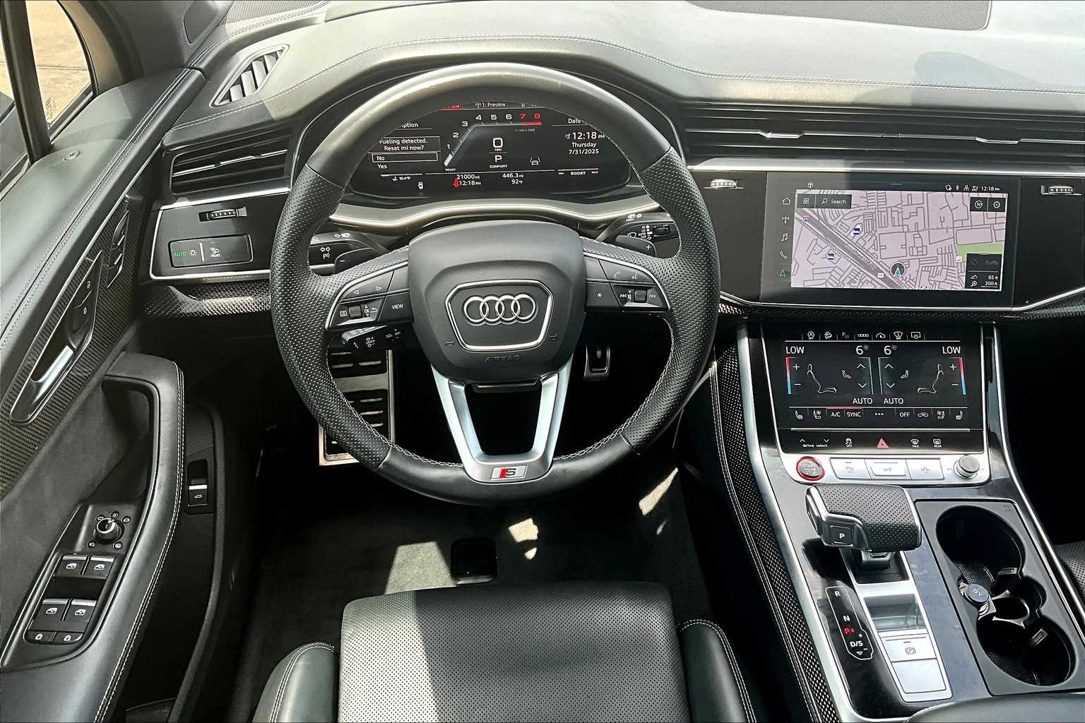 2023 Audi SQ7 Prestige photo 2