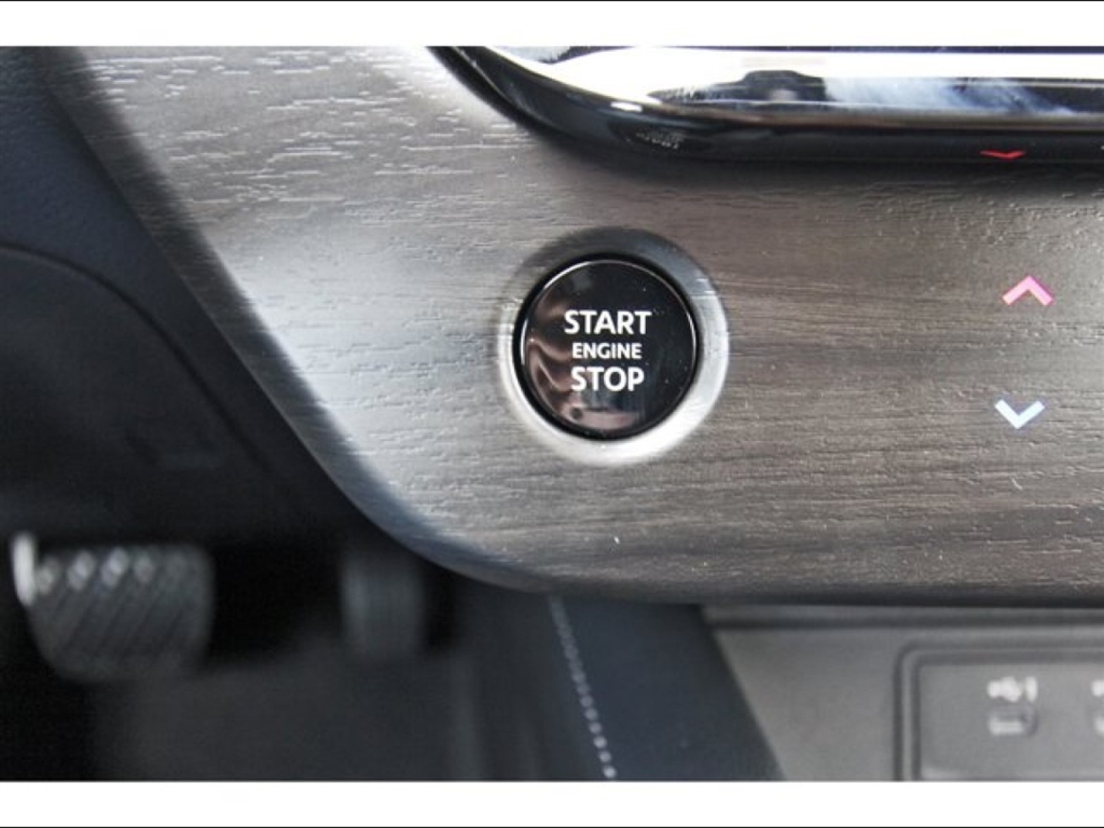 2025 Nissan Murano SL White at Robbins Nissan