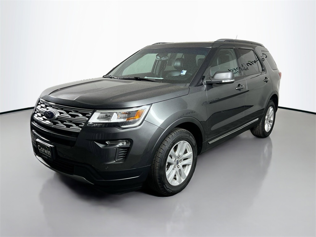 2019 Ford Explorer XLT photo 2