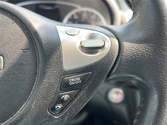 2016 Nissan Sentra SV photo 9