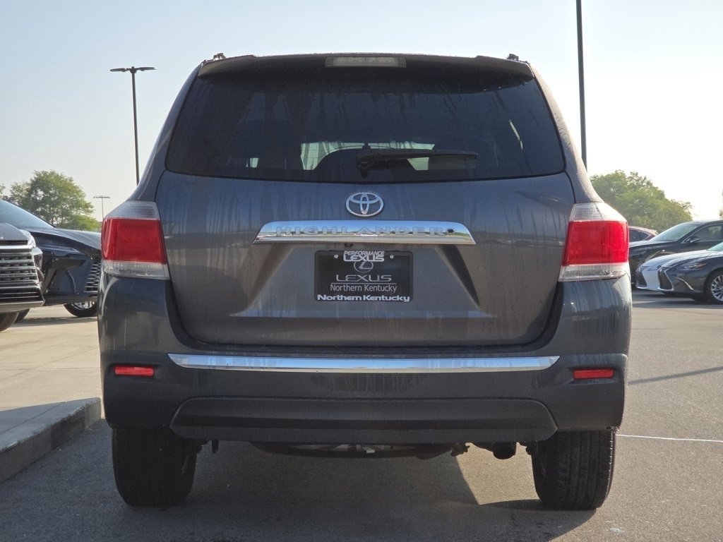 2013 Toyota Highlander Base photo 18