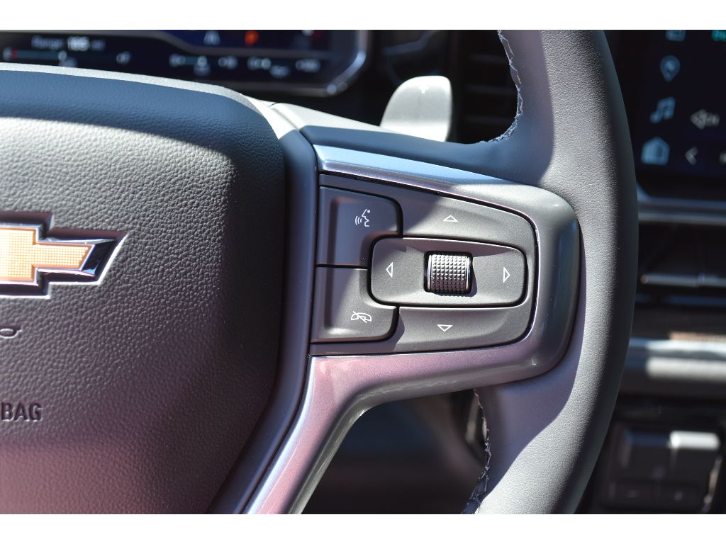 2025 Chevrolet Silverado 1500 LT photo 26