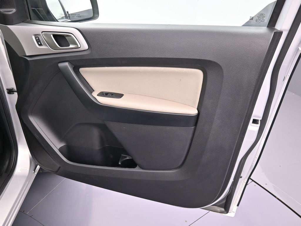 2019 Ford Ranger XLT photo 19