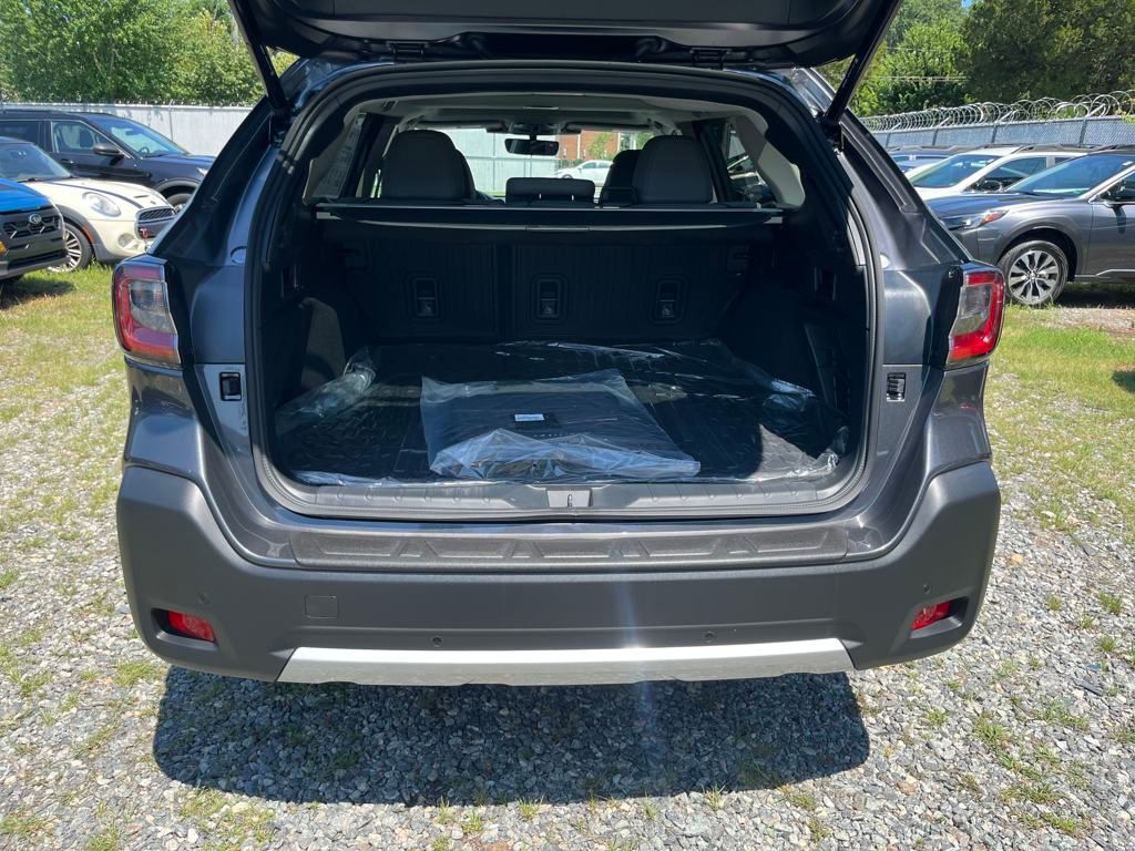 2025 Subaru Outback Limited photo 30