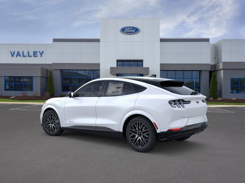 2025 Ford Mustang Mach-E Premium photo 3