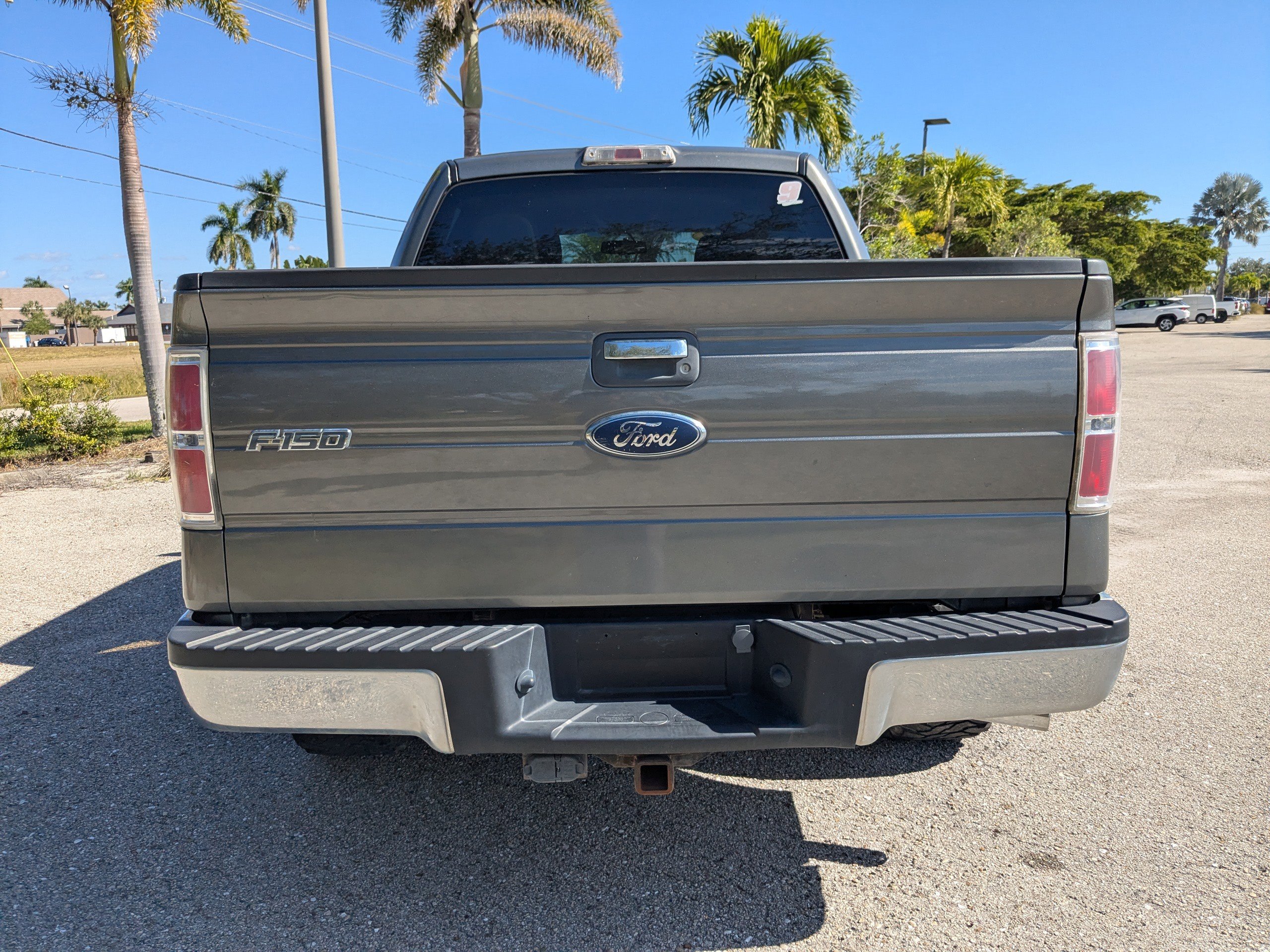 2010 Ford F-150 XLT photo 3