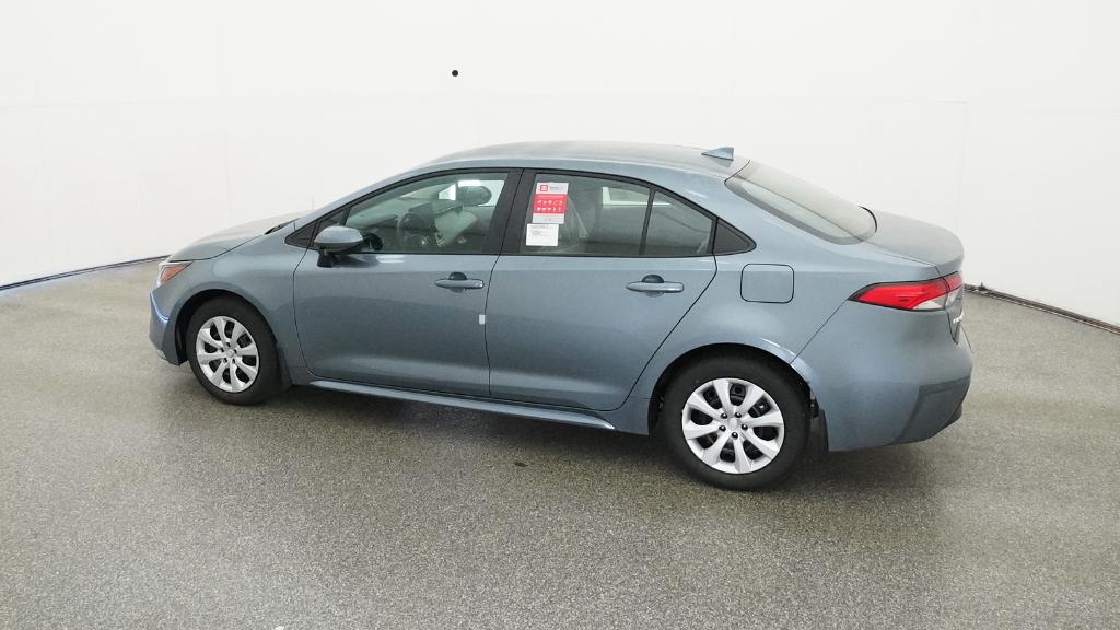 2025 Toyota Corolla LE photo 11