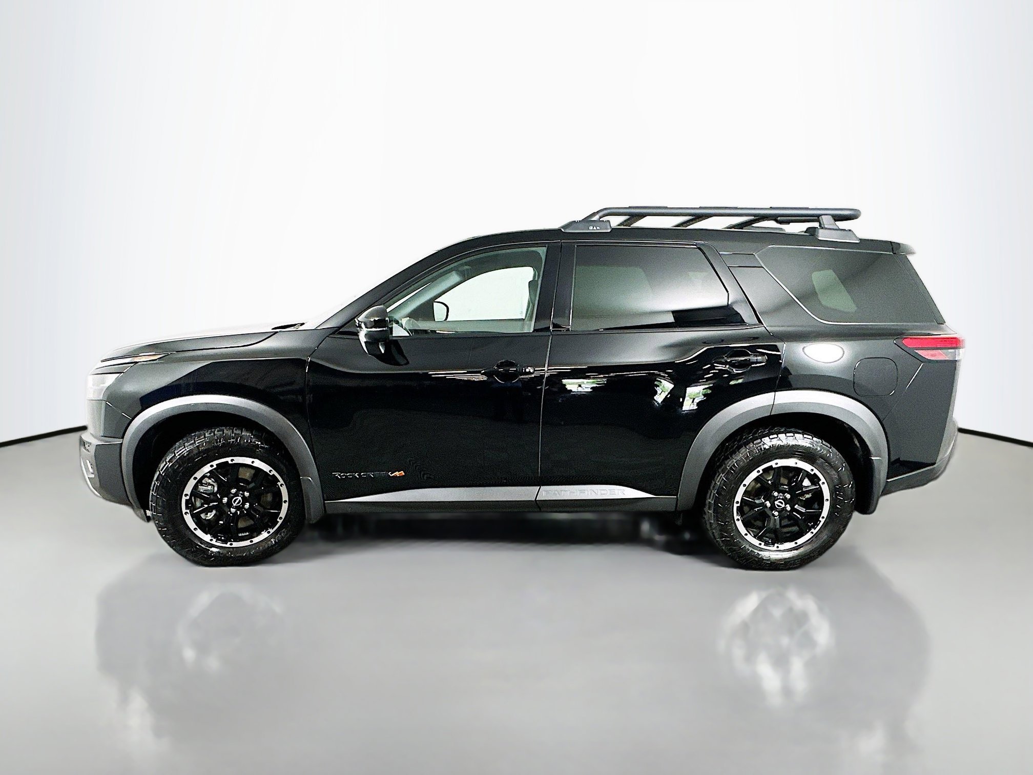 2024 Nissan Pathfinder Rock Creek photo 4