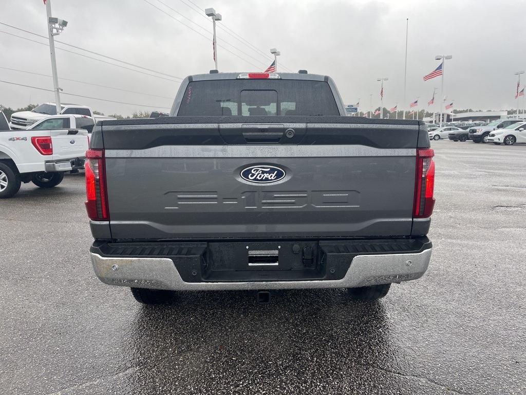 2024 Ford F-150 XLT photo 4